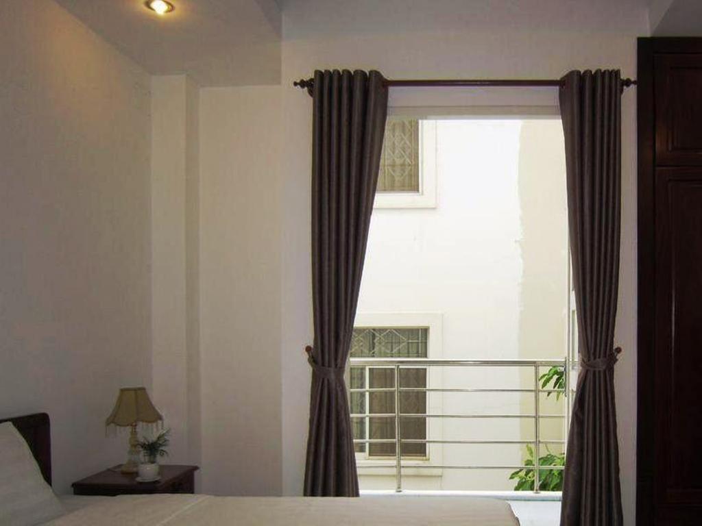 Queen Bee Hotel Ho Chi Minh City Exterior photo